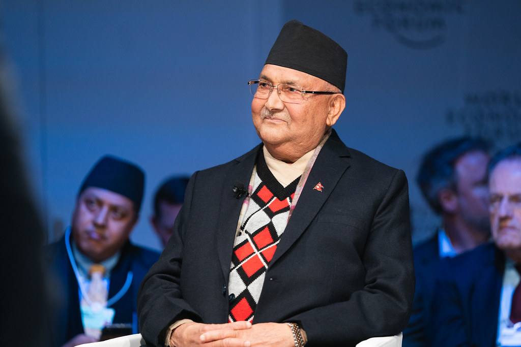 ओलीका प्रतिस्पर्धी २५ जना